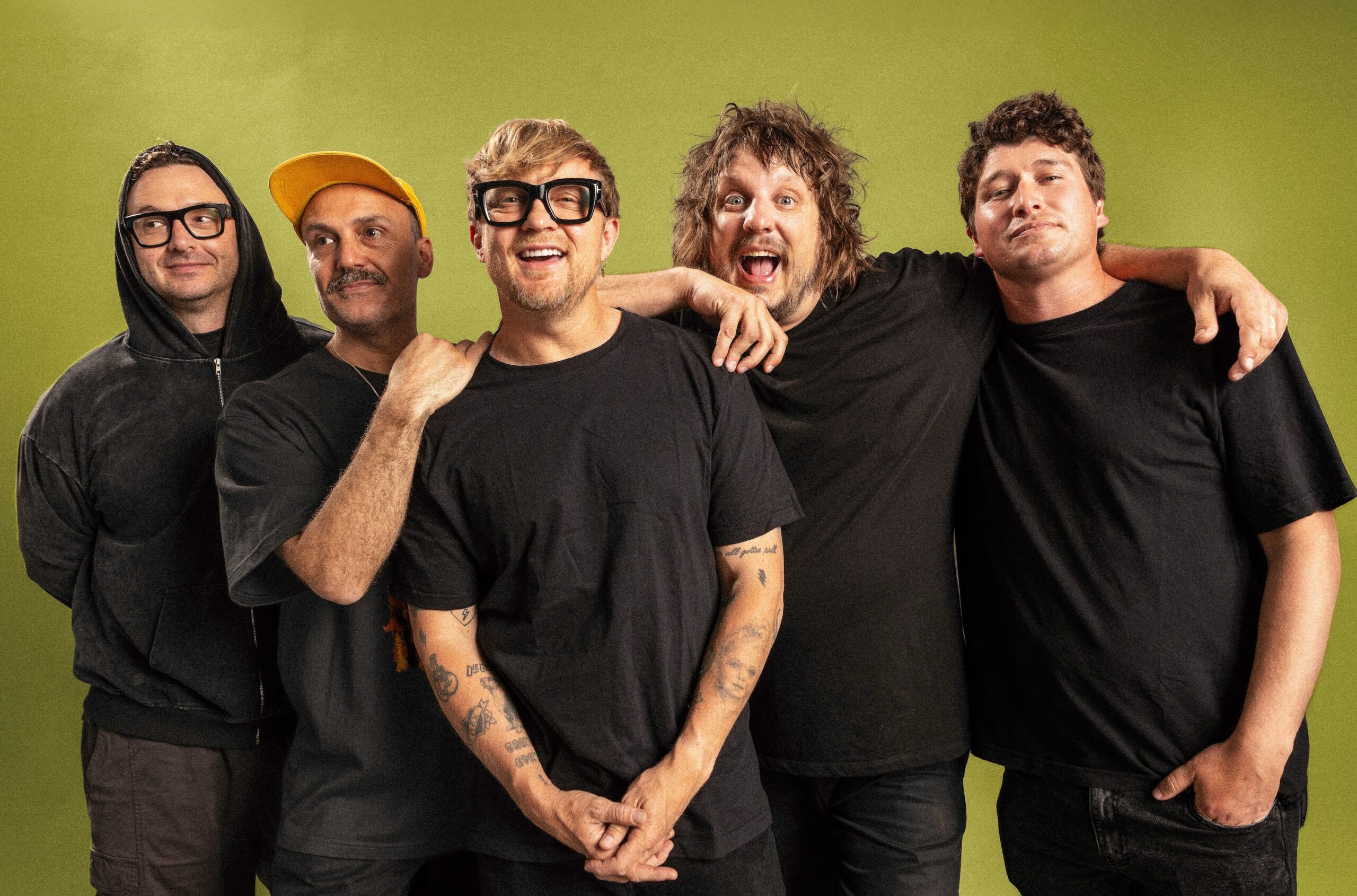 Fokofpolisiekar Reflect on Swanesang at 20 as Australian & NZ Tour Extends Legacy – Backseat Mafia