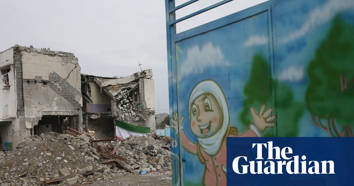 Les familles déchirées par l'attentat à la bombe contre l'école de Minab – Podcast | Guerre américano-israélienne contre l'Iran