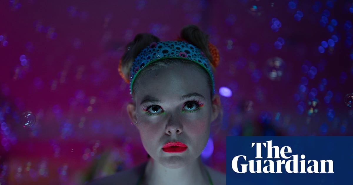 Margo's Got Money Troubles : Elle Fanning et Michelle Pfeiffer sont maîtres dans cette comédie taboue OnlyFans | TV