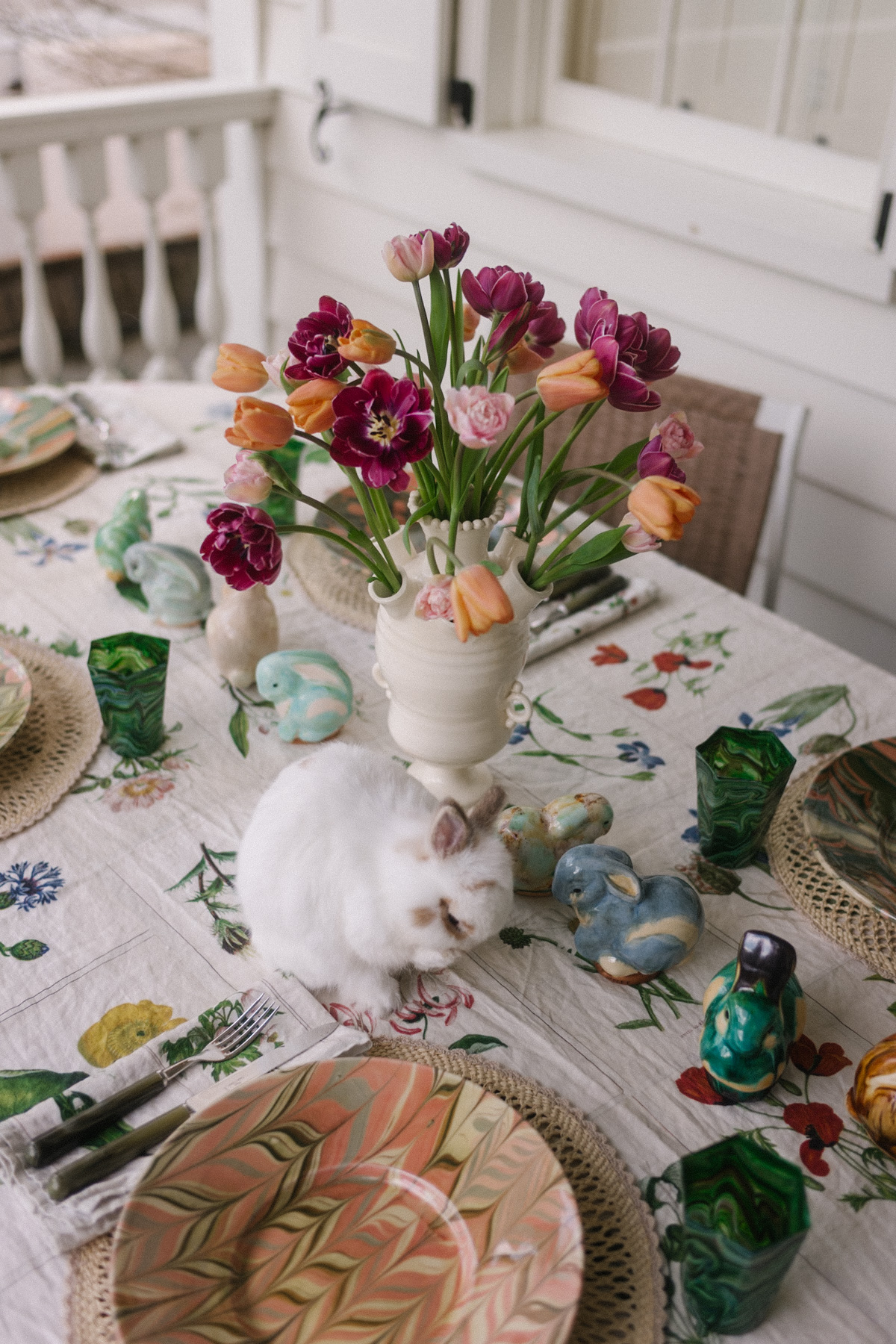 robe de printemps florale verte foulard au crochet paysage de table de printemps