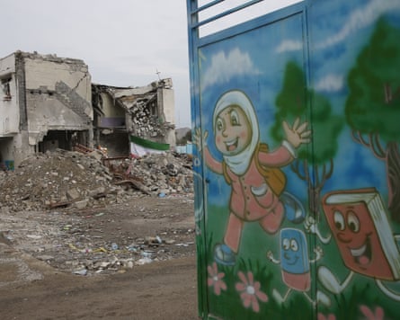 Le bâtiment de l'école primaire Shajarat al-Tayyiba endommagé lors d'une attaque américano-israélienne à Minab, en Iran