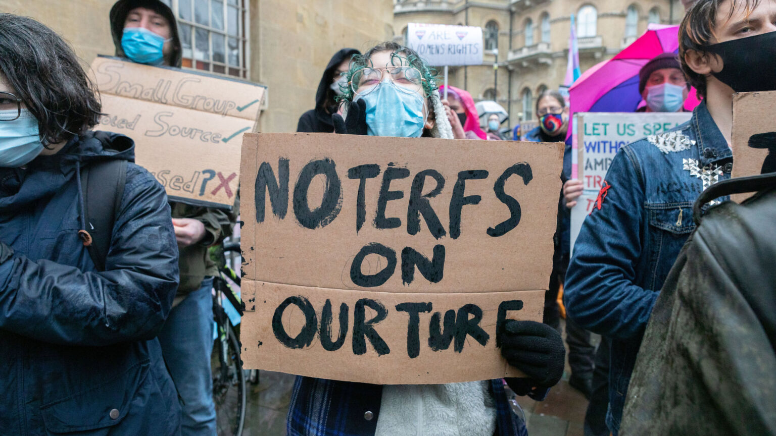 La violence transsexuelle est hors de contrôle