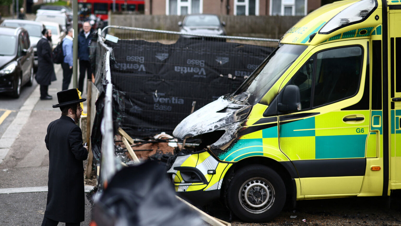 Ne détournez pas le regard des flammes naissantes de la haine des Juifs