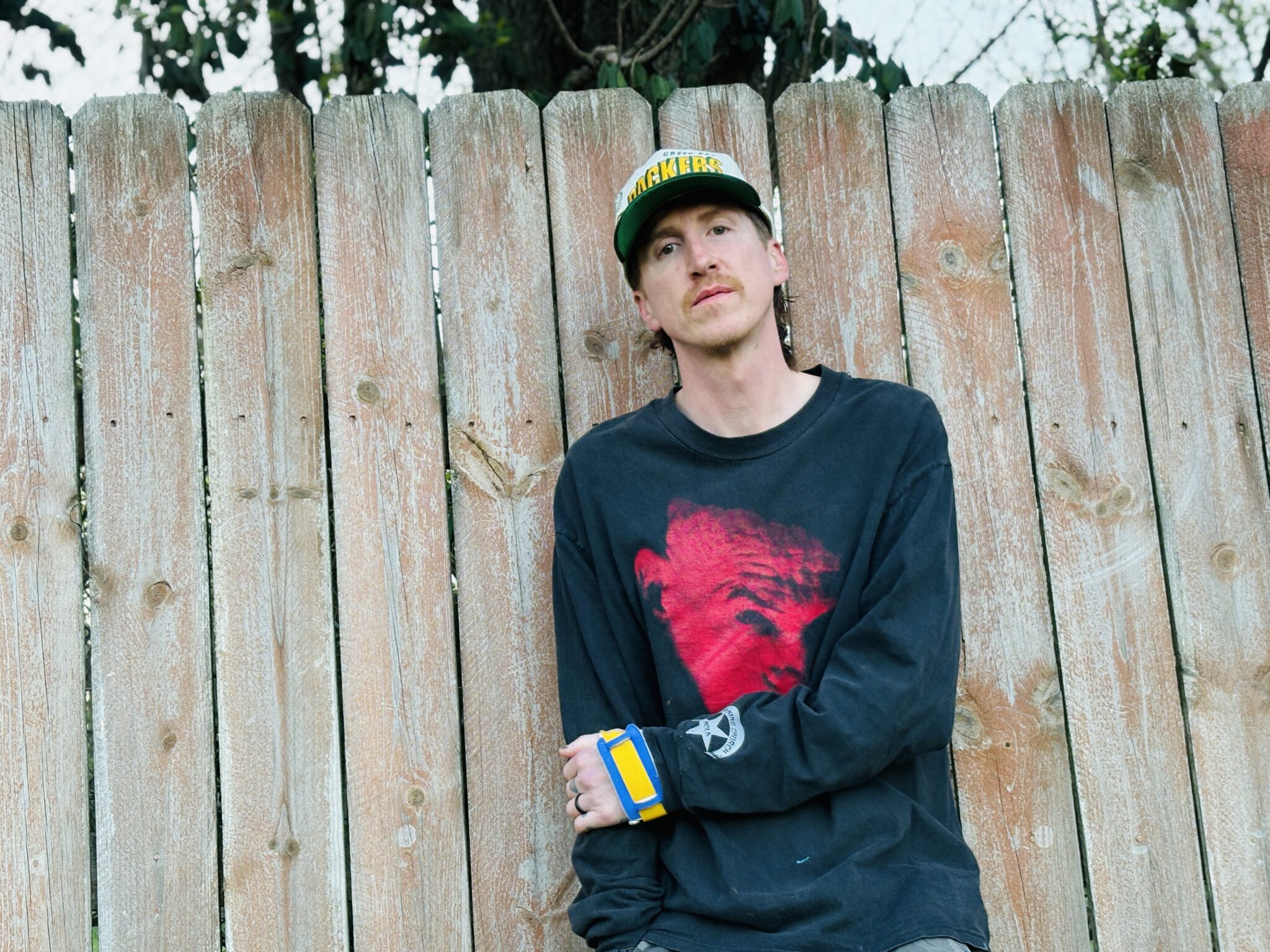 “Ruben Dumars partage 'Hurt Hearts' avec l'agent Sixx”