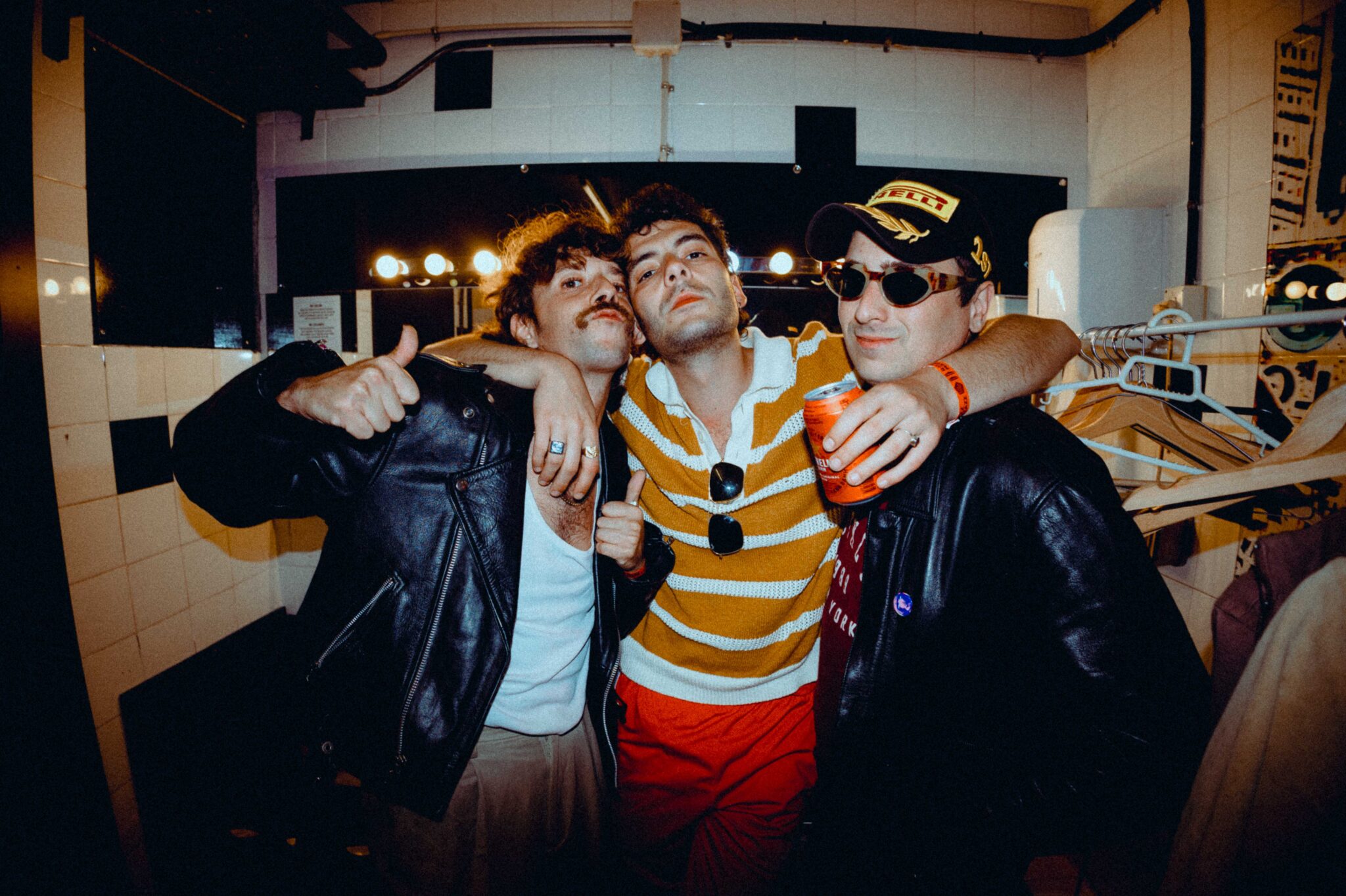 ^ “Les Gulps reviennent avec un nouveau single pétillant” Got Ya.