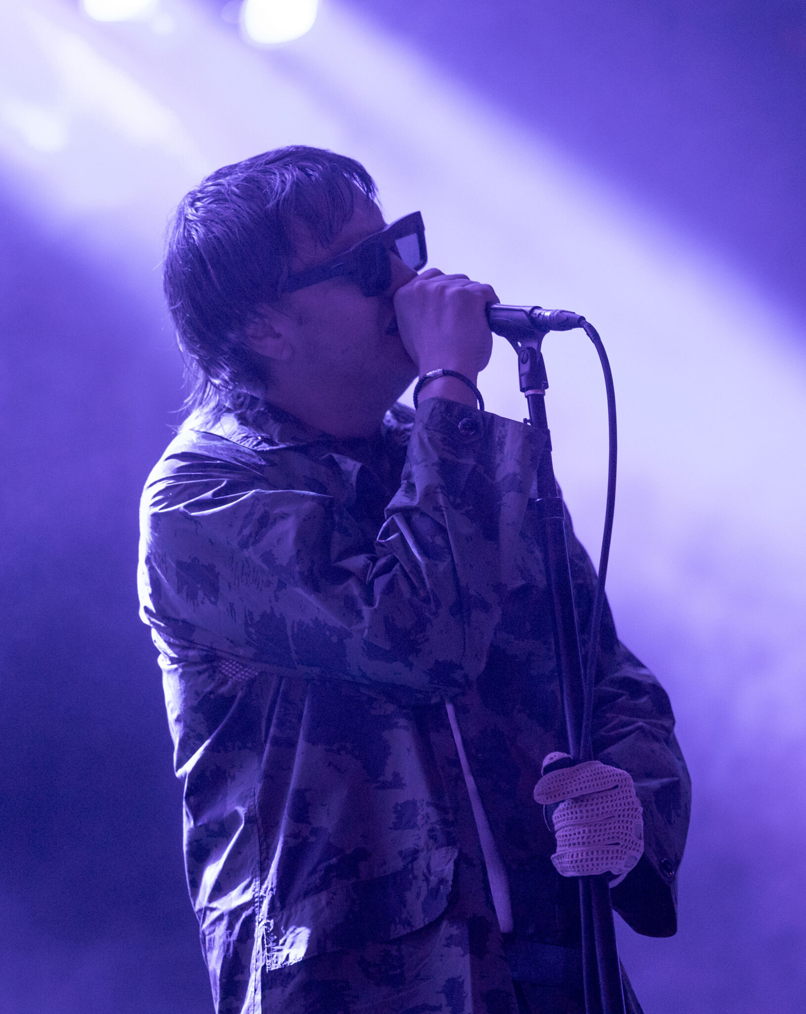 Titre : Les Strokes reviennent avec un nouveau single « Going Shopping » avant le nouvel album Reality Awaits