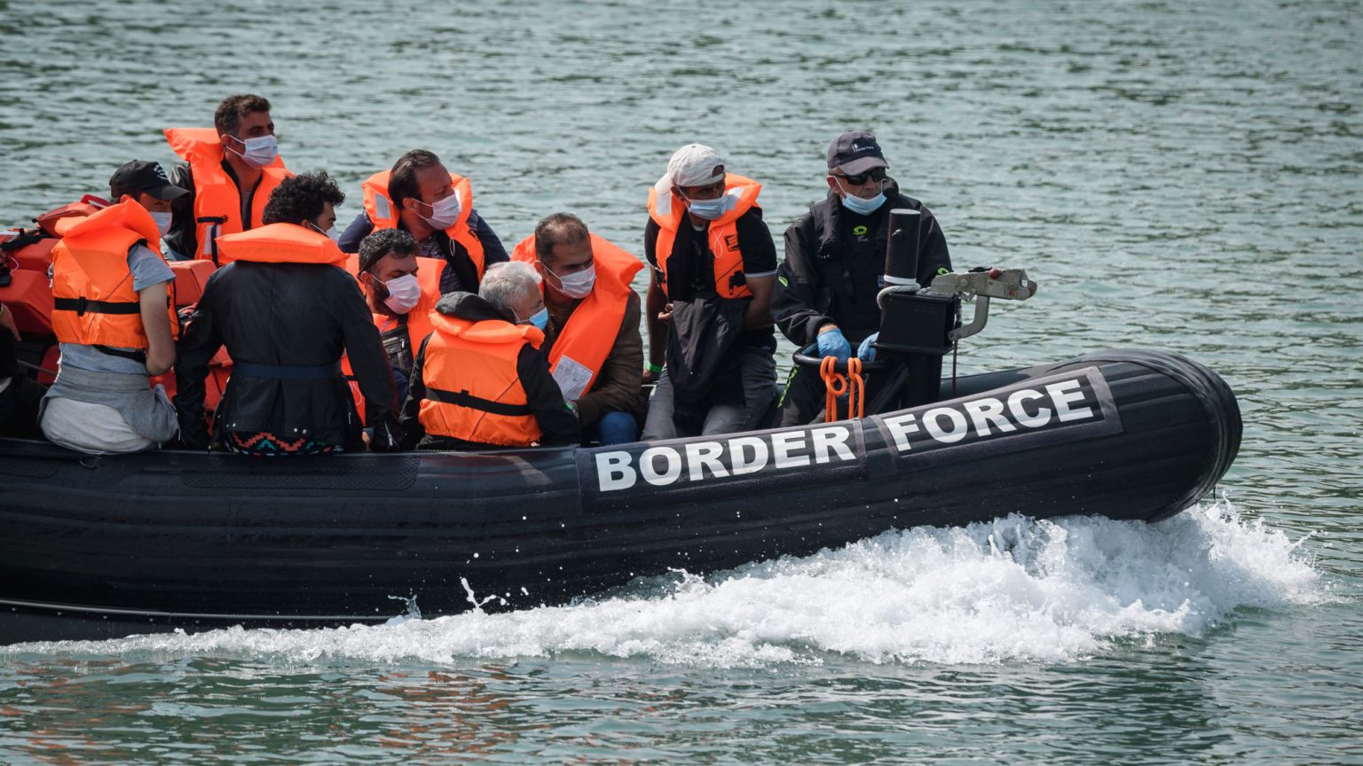 L'arnaque à l'asile en Grande-Bretagne n'est nouvelle pour personne