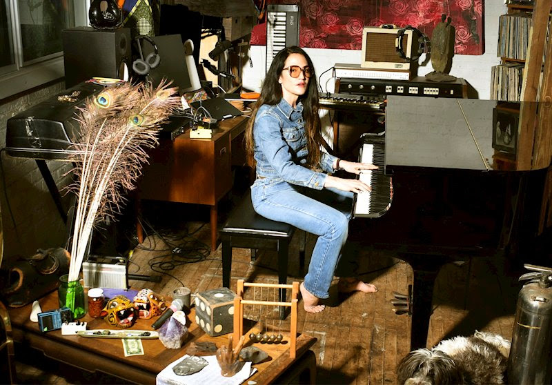 “Joan en tant que policière annonce l'évolution de la vie réelle pour son 20e anniversaire”