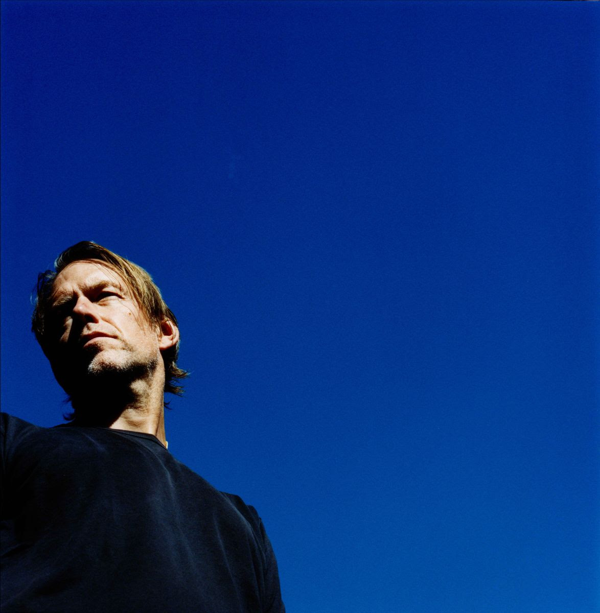 Titre : Ed O'Brien sort le nouveau single de Blue Morpho, “Incantations”.