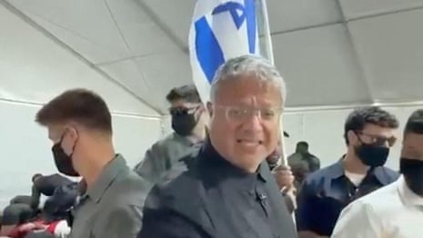 Le ministre israélien Ben-Gvir publie une vidéo se moquant des militants détenus de la flottille de Gaza – Vidéo