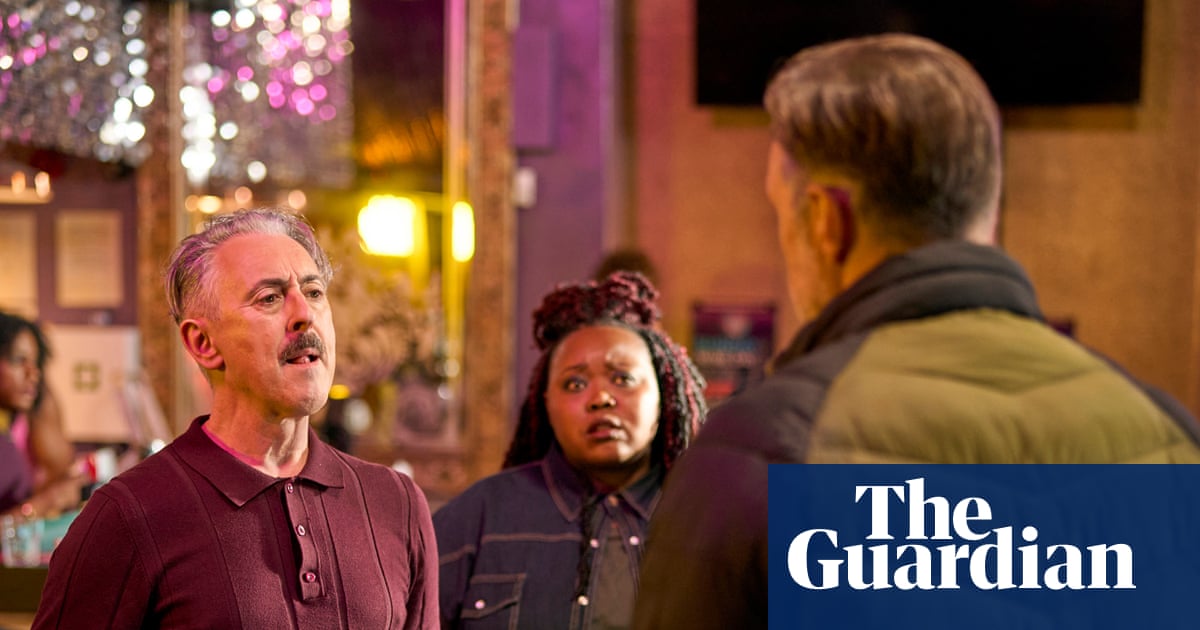 À la télévision ce soir : un nouveau grand drame culturel sur la guerre du grand Russell T Davies | télévision et radio