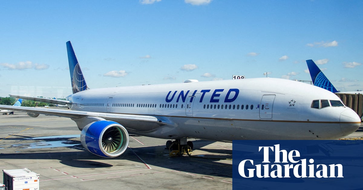 Le vol United vers l’Espagne fait demi-tour en plein vol après une possible menace à la sécurité | Actualités américaines