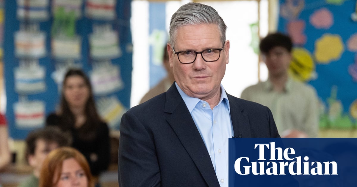 Keir Starmer sous pression pour accepter un plan de sortie après sa défaite électorale | Keir Starmer