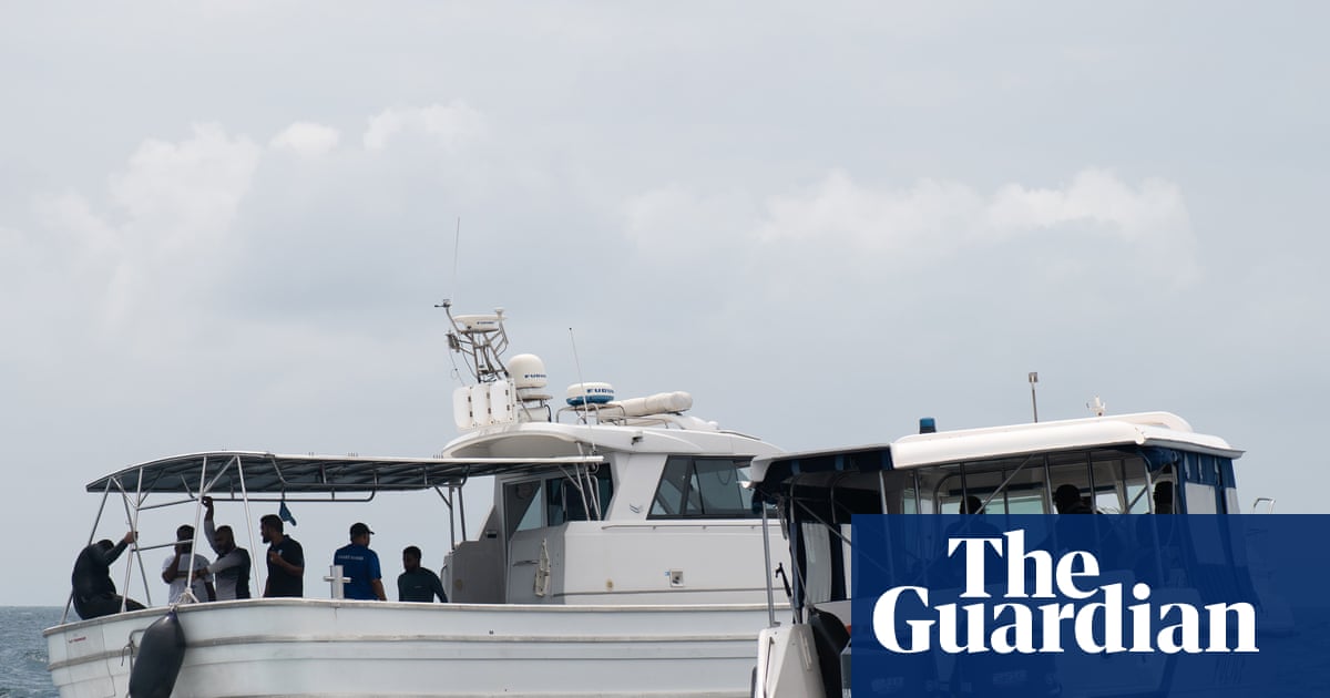 Des experts retrouvent les corps de quatre plongeurs italiens portés disparus dans une grotte des Maldives | Maldives