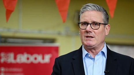 Keir Starmer dit qu'il ne démissionnera pas malgré de « dures » défaites aux élections locales – vidéo