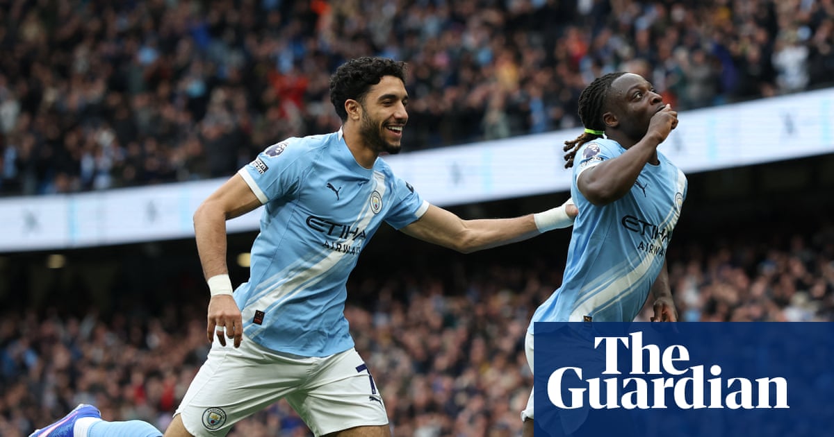 Manchester City maintient la pression sur Arsenal alors que Jérémy Doku remporte la victoire sur Brentford | Première Ligue
