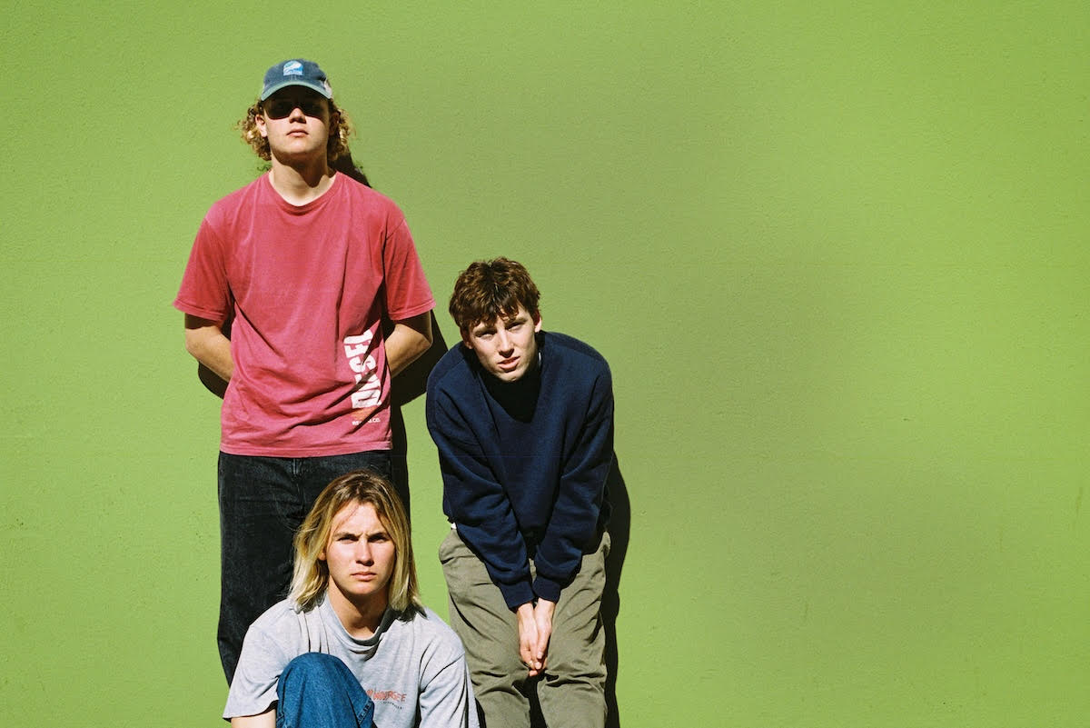 News : Fool Nelson canalise les douleurs croissantes et la gratitude dans le nouveau morceau « Keepsake »