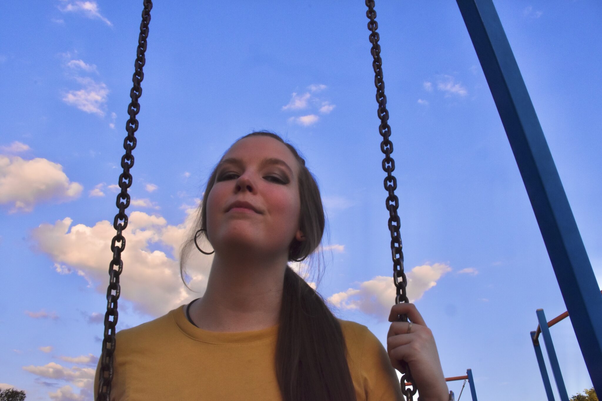 Morceau : Harriet Fahey canalise l’urgence pop-punk dans son nouveau single « Alive »