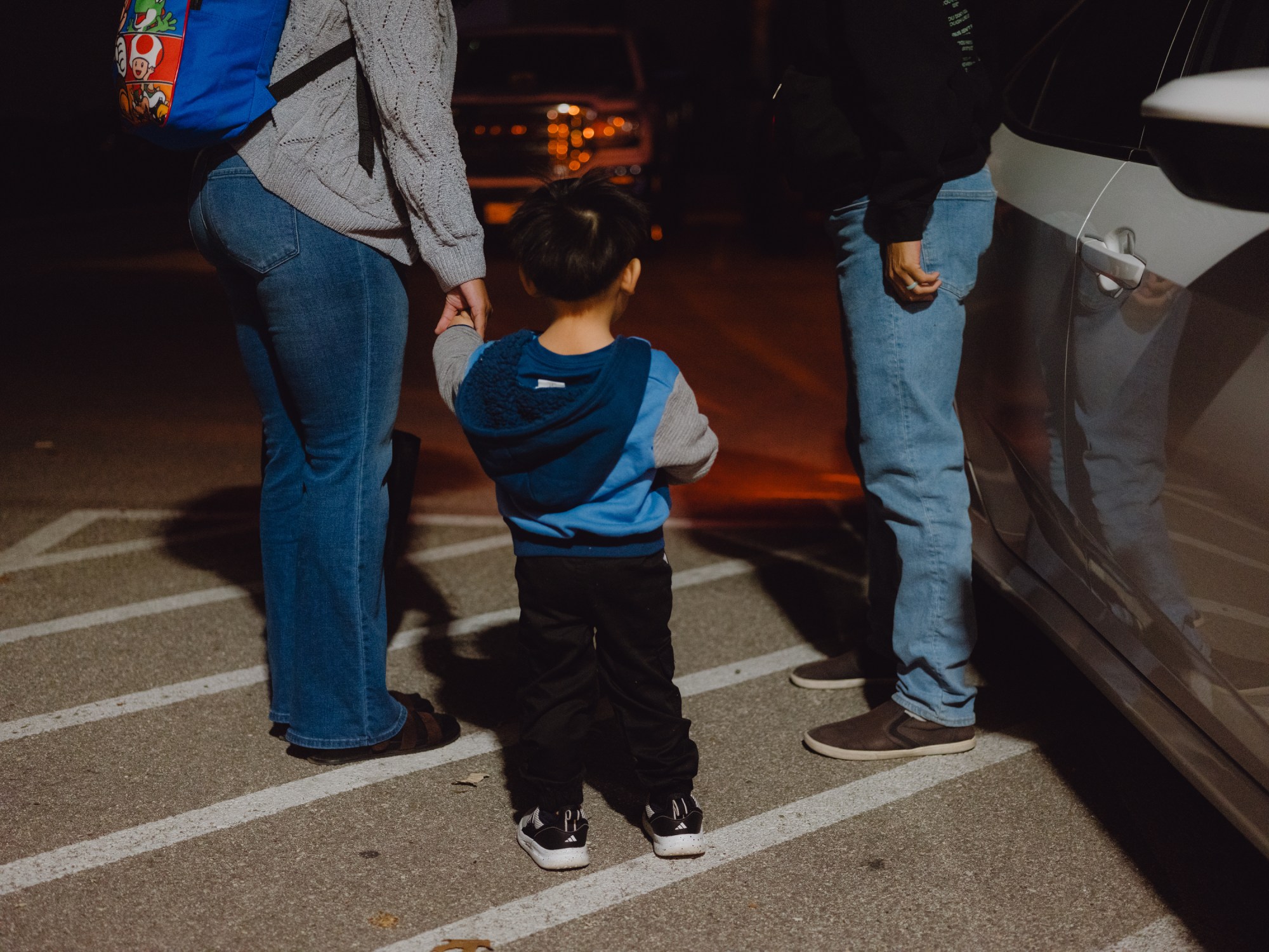 On estime que les parents de plus de 100 000 enfants américains ont été détenus lors de contrôles d'immigration – ProPublica