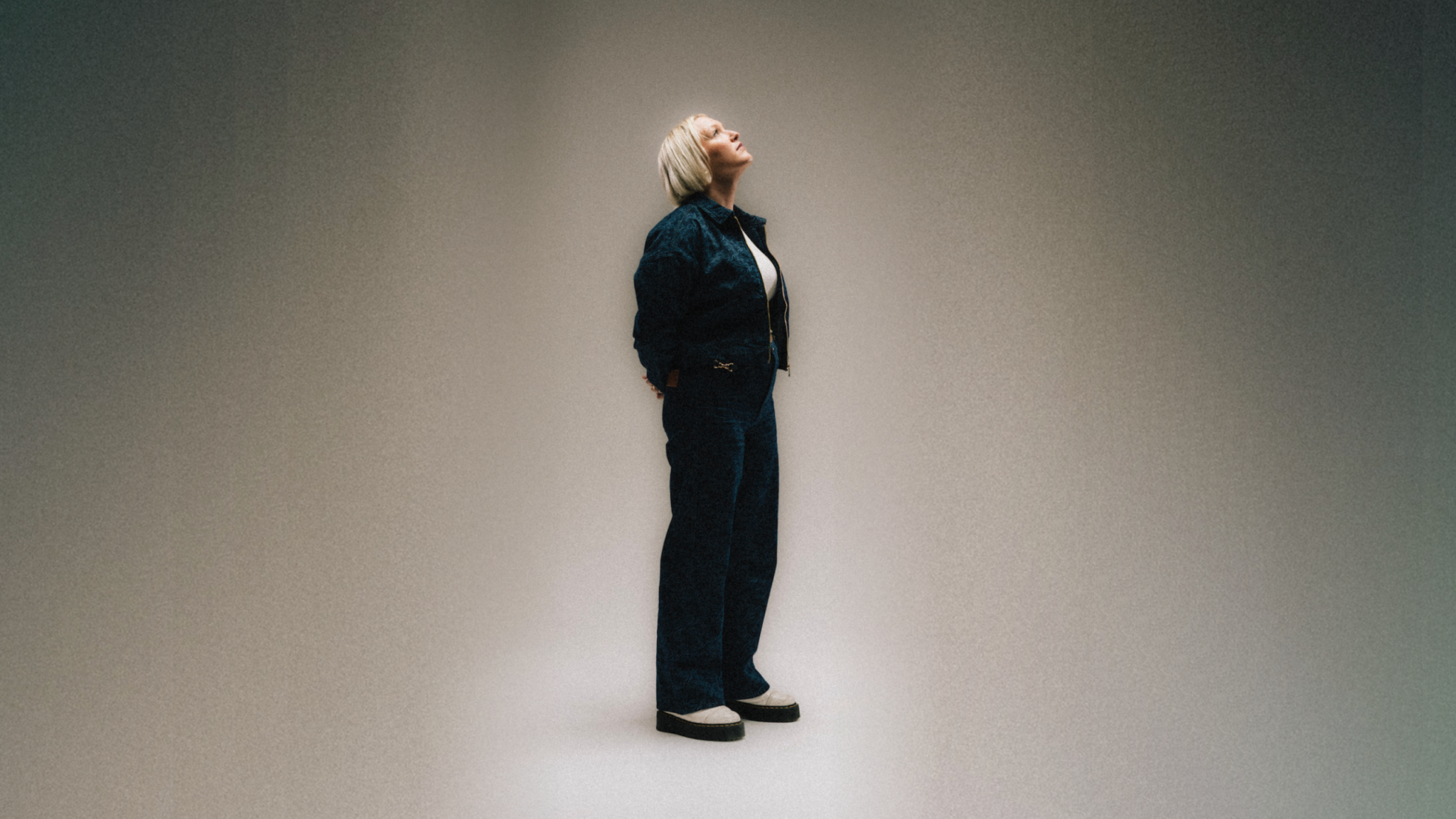 News : Molly Warburton brille avec son nouveau single « Shout Louder »