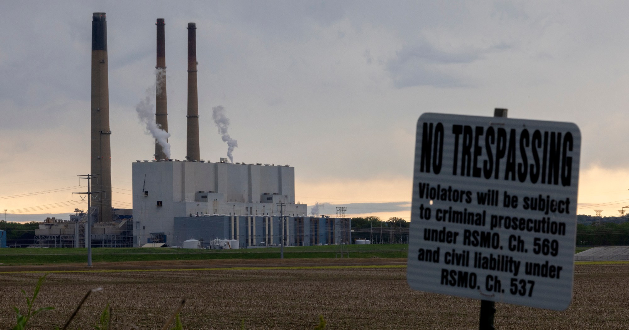 Trump Let Polluters Sidestep Clean Air Act Rules With Just an Email — ProPublica