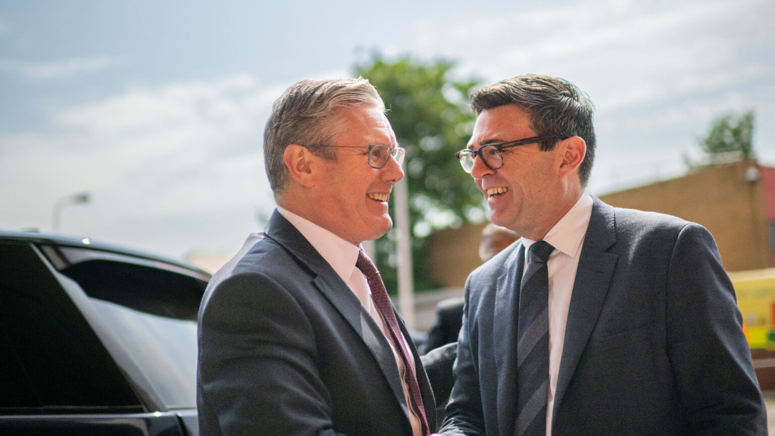 Andy Burnham est tout simplement Starmer dans Northern Drag