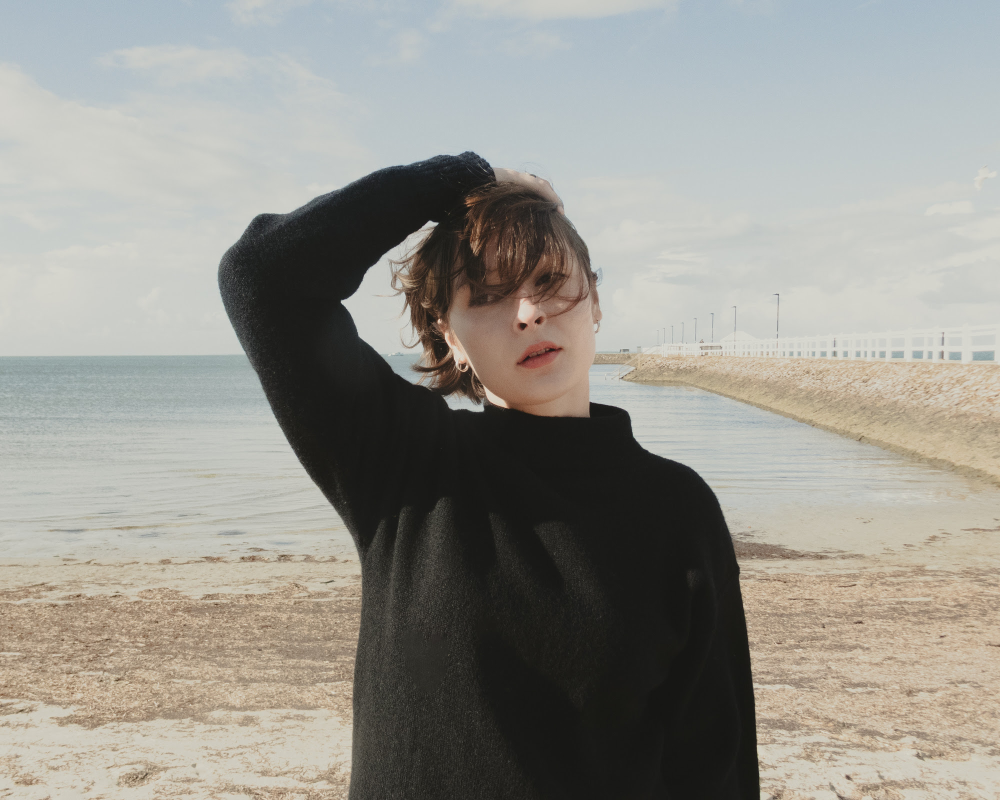 Titre : Lottie McLeod annonce l’EP « The Boat House » avec un nouveau single
