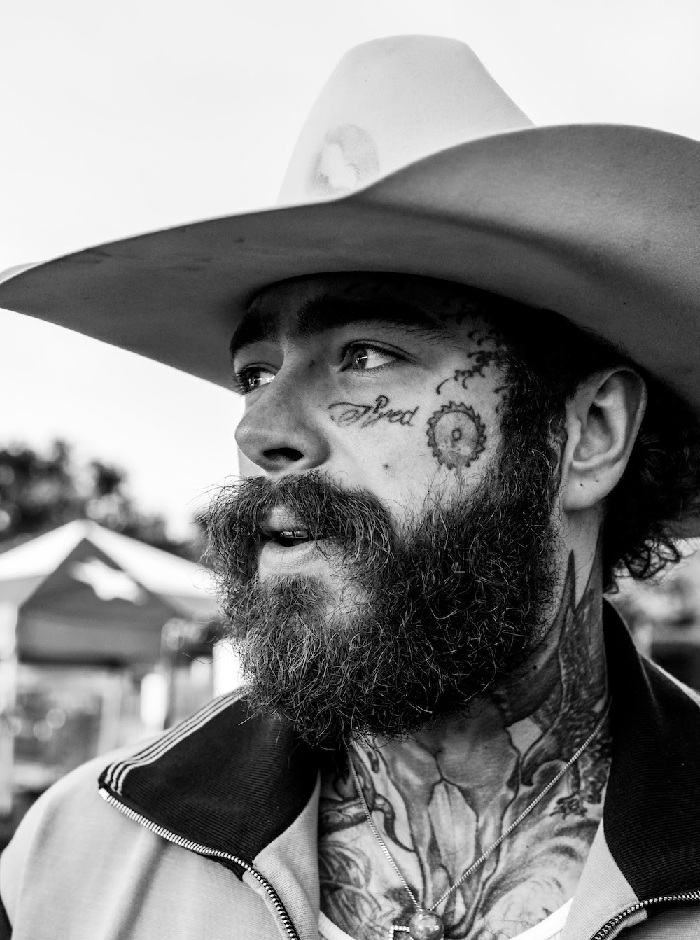 ^ “Post Malone mène Strummingbird 2026 alors que le festival country étend sa portée”