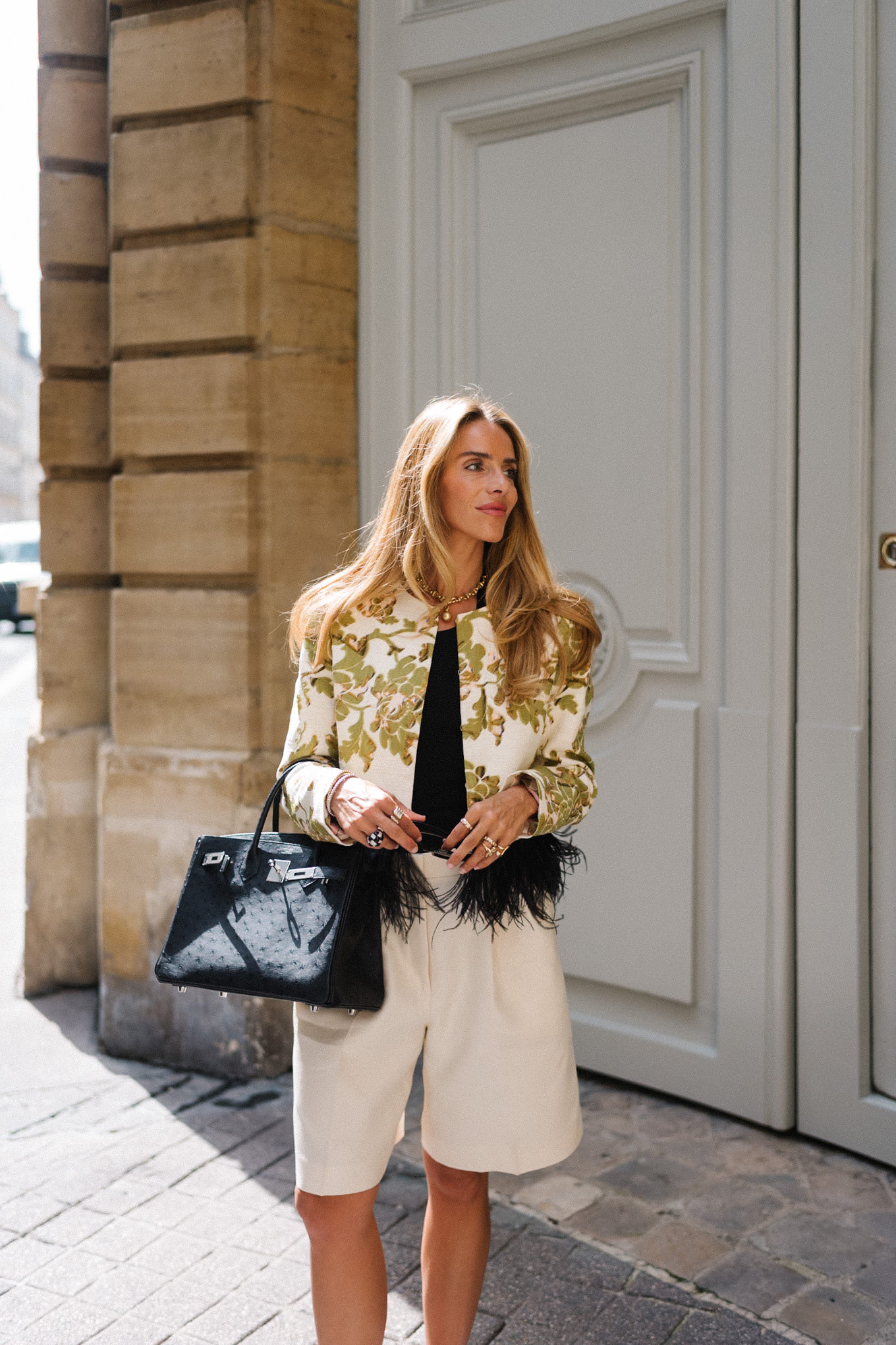 Couture d'été avec une touche d'originalité