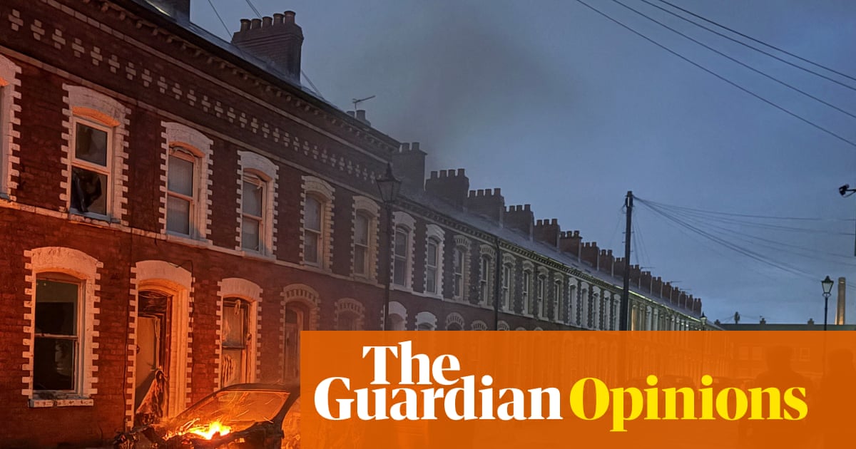 Le point de vue du Guardian sur la violence d'extrême droite : la radicalisation numérique menace la démocratie | éditorial