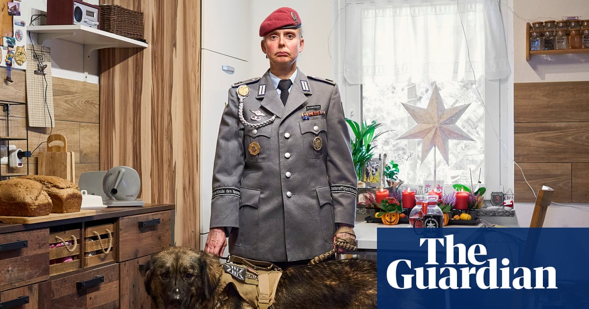 L'héroïne de guerre allemande Annika dans sa ferme pour anciens combattants : la meilleure photo de Jan Kraus | Art et design