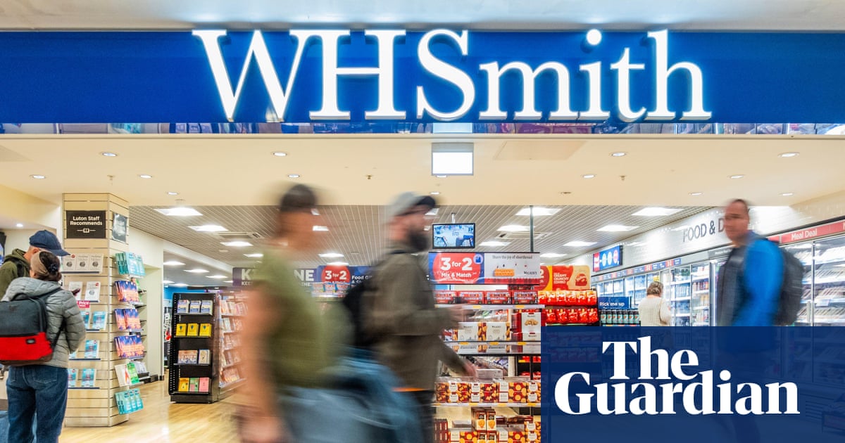 WH Smith va lever 100 millions de livres sterling alors qu'il met en garde contre les bénéfices dus à la guerre en Iran | WH Smith