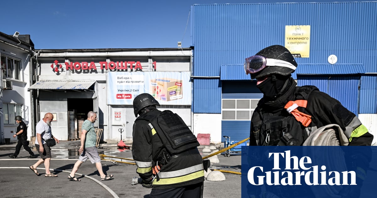 Briefing de guerre en Ukraine : des drones ont frappé la raffinerie de pétrole russe à Tioumen, à 2 000 km de là, selon Zelensky | Nouvelles du monde