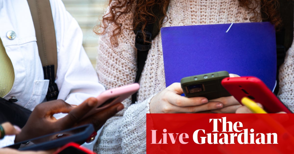 Starmer confirme l'interdiction des réseaux sociaux pour les moins de 16 ans et déclare que c'est un « grand moment pour notre pays » – UK Politics Live | politique