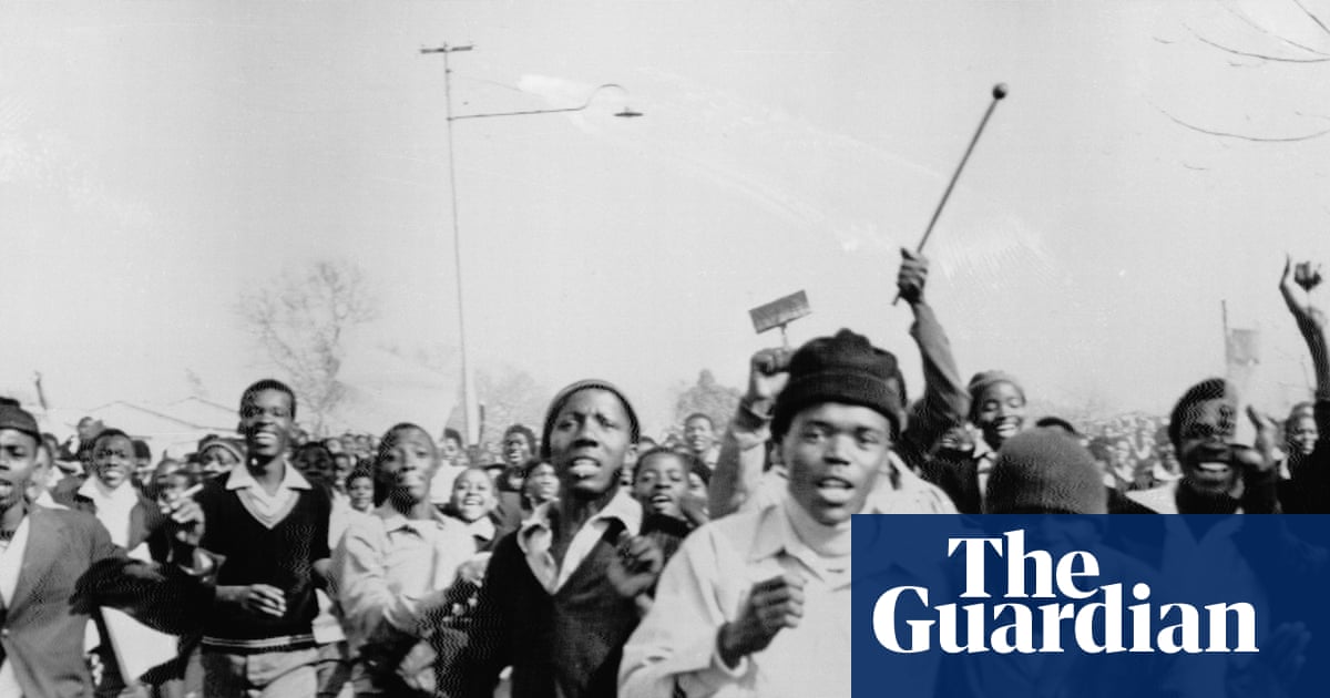 «Puis l'incendie a commencé» : 50 ans plus tard, on se souvient du soulèvement de Soweto | Afrique du Sud