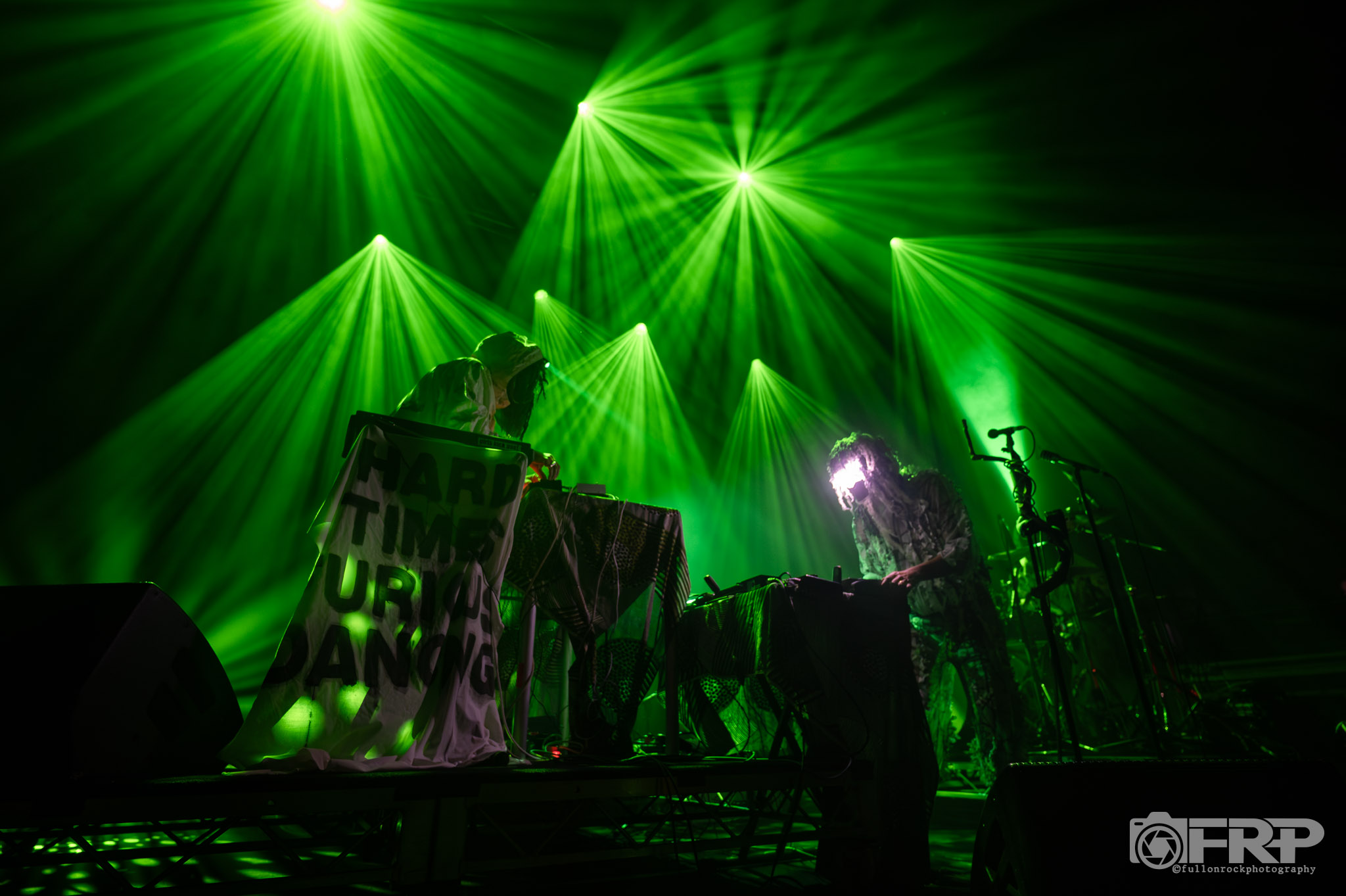 Revue en direct et galeries de photos – Dark MOFO Festival 2026 : Snapped Ankles à The Odeon, Hobart 14/06/2026