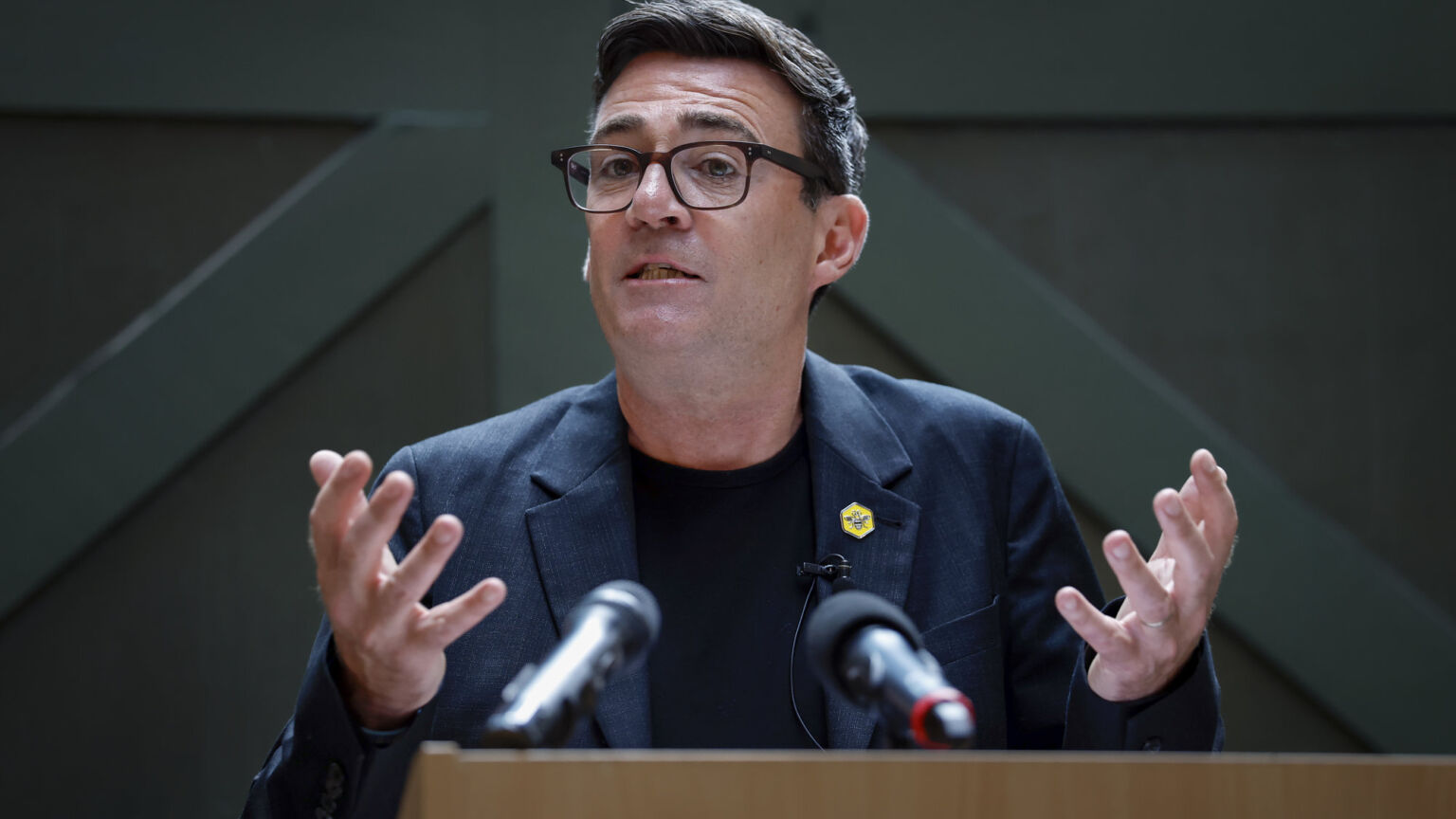 Le culte d'Andy Burnham