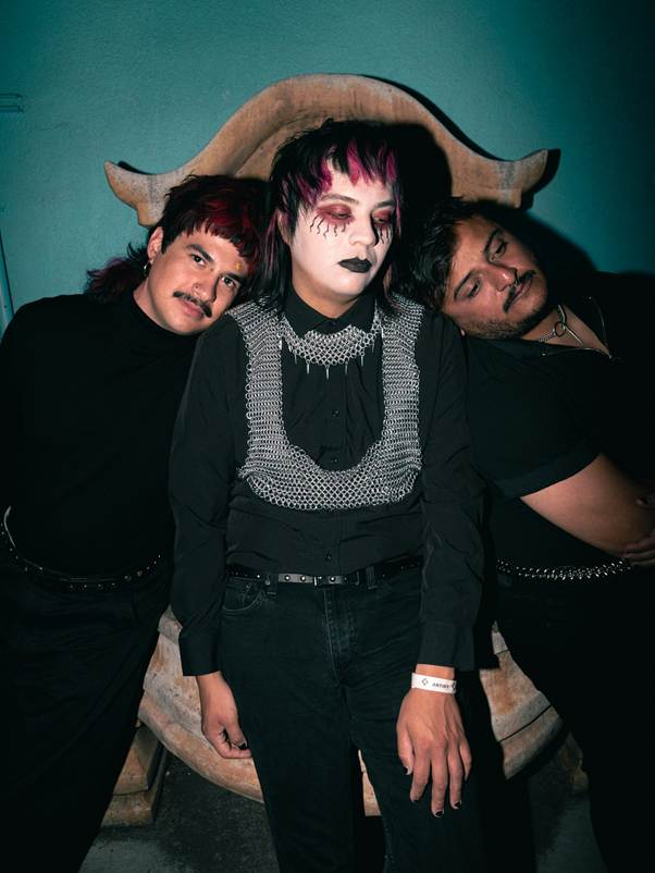 Le trio post-punk de LA DECEITS annonce ses premiers concerts australiens