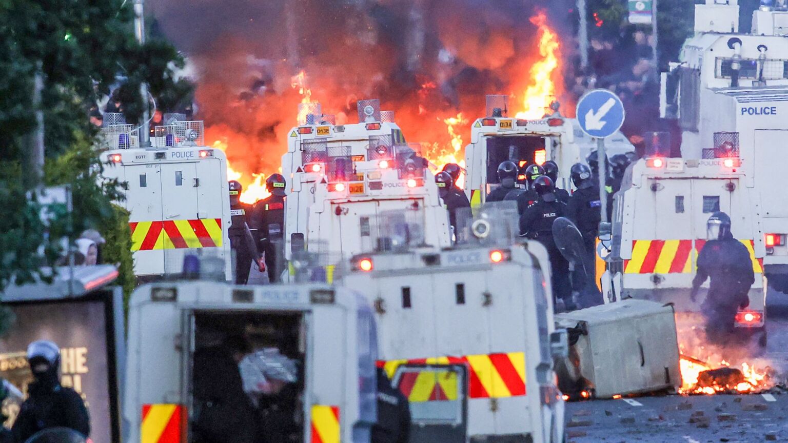 Pourquoi la Grande-Bretagne est-elle devenue un refuge pour les hommes les plus violents du monde ?