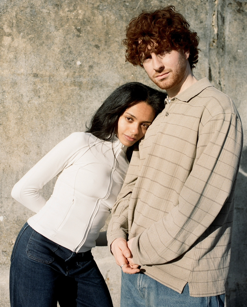 News : Internet Cafe pose les bases avec un premier EP dynamique « Ground Floor »