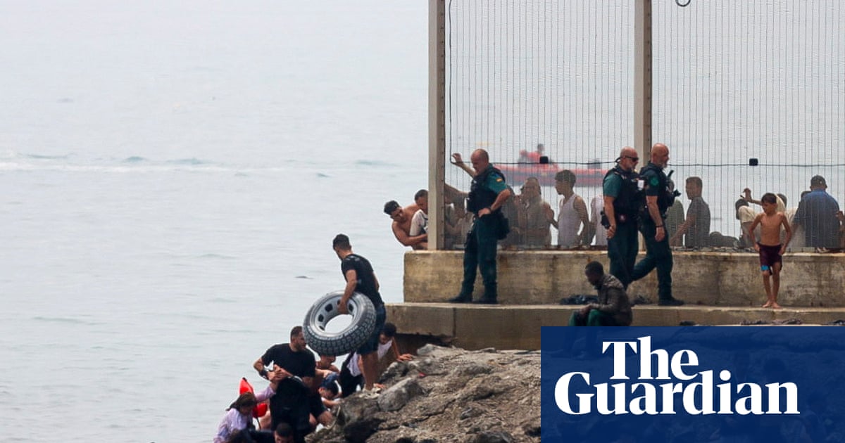 L'Espagne envoie des troupes et des policiers supplémentaires à Ceuta après l'arrivée de milliers de migrants | migration