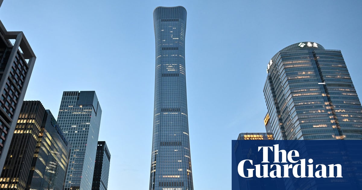 La Chine affirme que l'homme qui a percuté un gratte-ciel de Pékin souffrait de problèmes de santé mentale | Chine