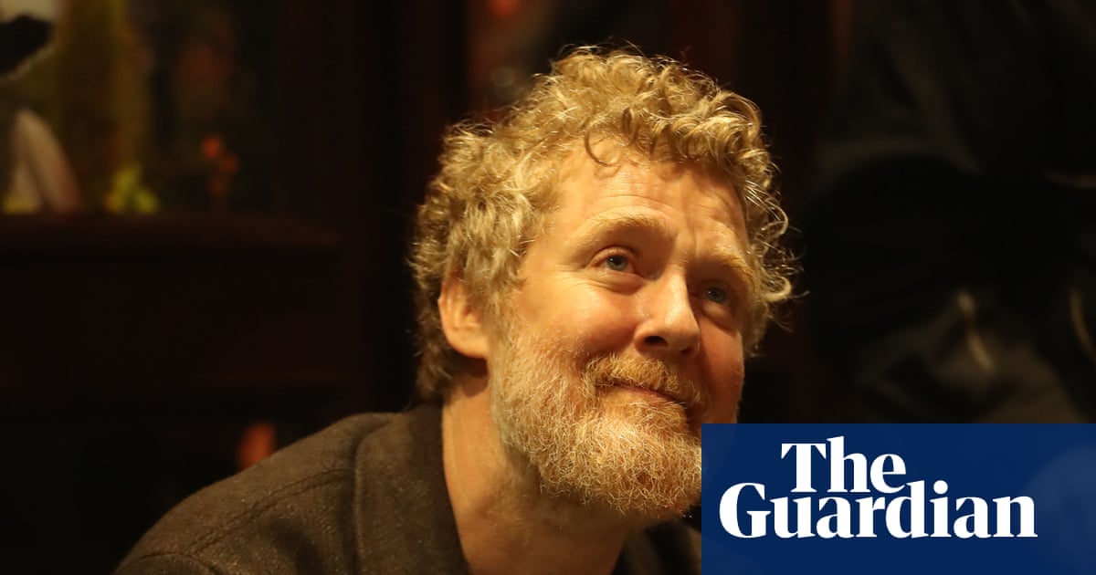 Glen Hansard, auteur-compositeur-interprète irlandais oscarisé, décède dans un accident de moto à l'âge de 56 ans | Musique