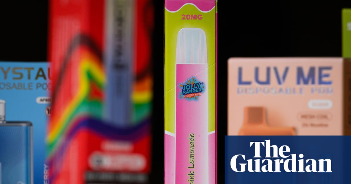Les emballages et les arômes des cigarettes électroniques sont soumis à des restrictions dans le cadre des plans britanniques visant à réduire l'attrait pour les enfants | Vapoter