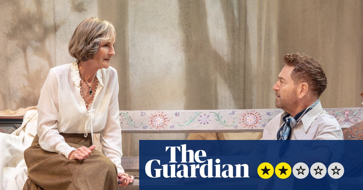 Revue de The Cherry Orchard – Le casting de stars de la RSC présente un manque d'éclat décevant | Compagnie royale Shakespeare