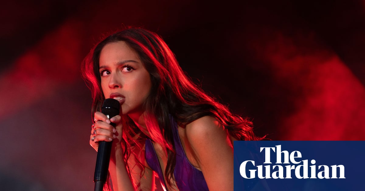 Pass the pit diapers! Why are fans wetting themselves to stand front row at concerts? | Music