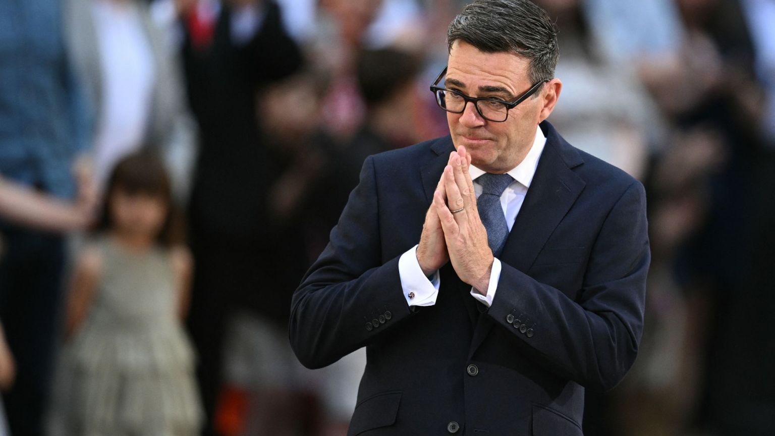 Andy Burnham steckt in den 1990er Jahren fest