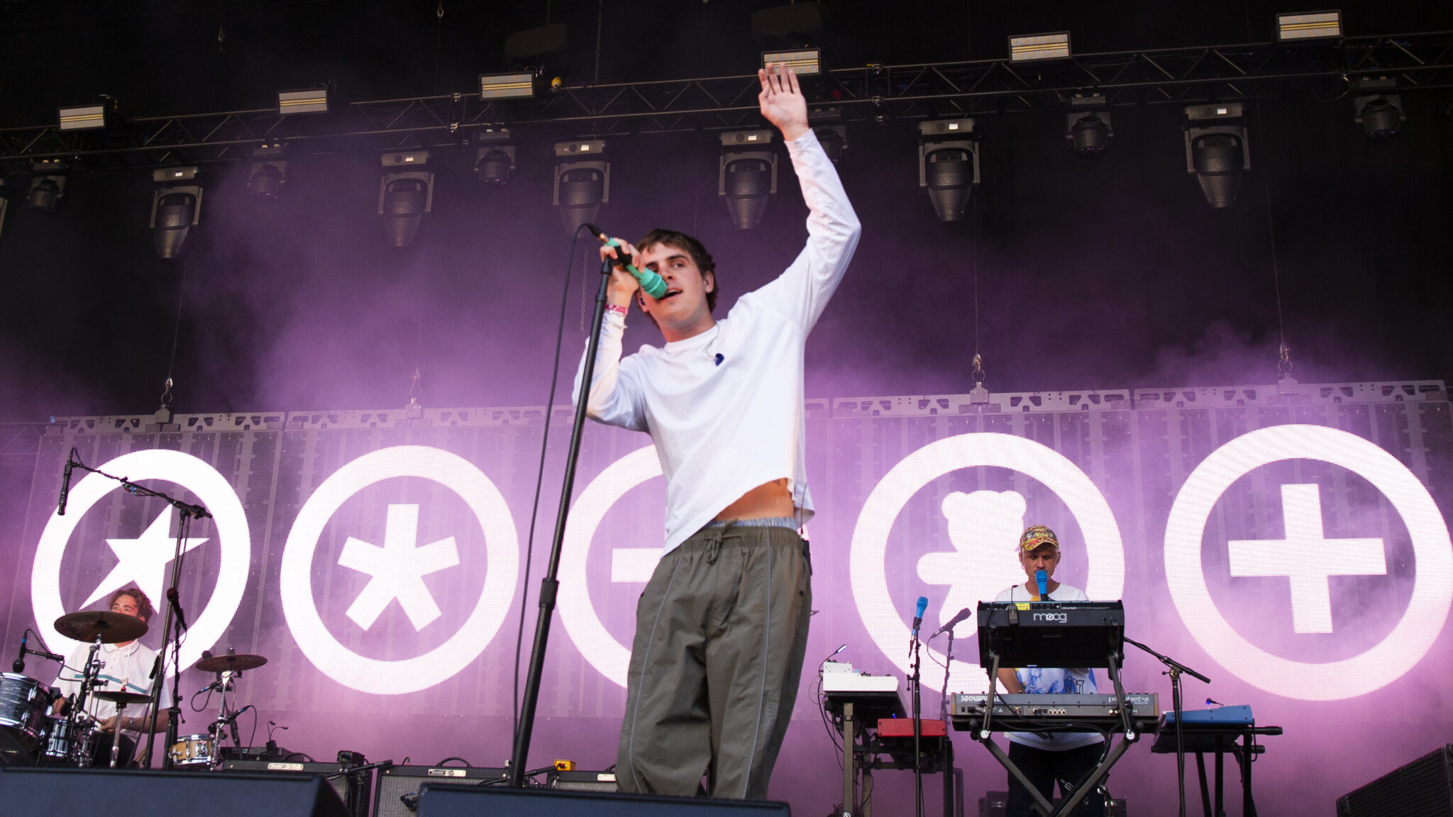 Revue en direct : Royel Otis – Halifax Piece Hall. 25/06/26