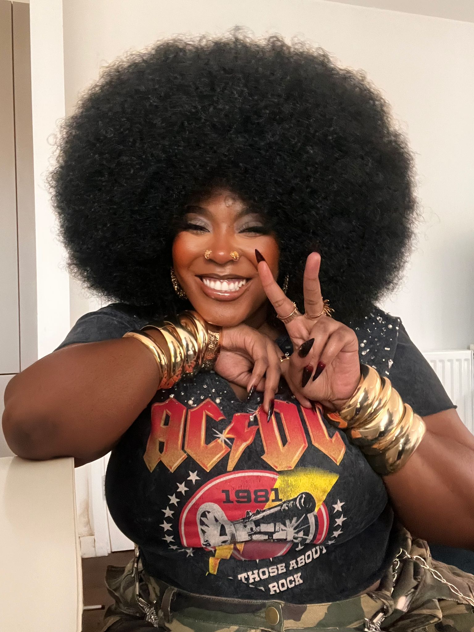 News : ROZZZQWEEN sort un nouveau single « Praise Me »