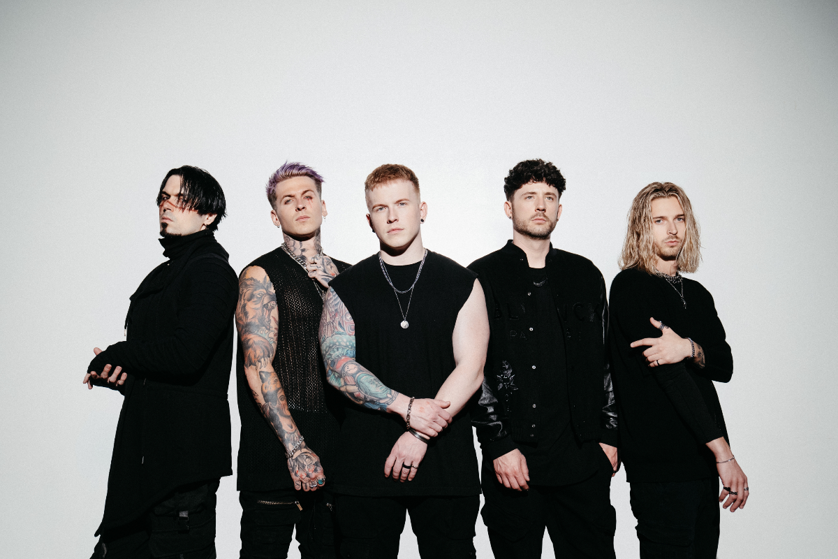 ^ “From Ashes to New annonce sa première tournée australienne avec Banks Arcade”